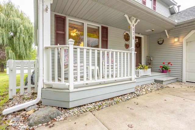 4636 W Salisbury Drive, Gladwin, MI 48624