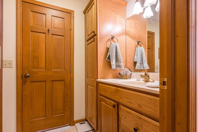 4636 W Salisbury Drive, Gladwin, MI 48624