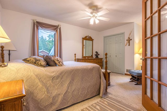 4636 W Salisbury Drive, Gladwin, MI 48624