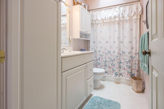 4636 W Salisbury Drive, Gladwin, MI 48624