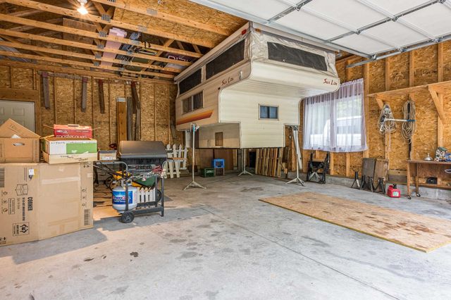 4636 W Salisbury Drive, Gladwin, MI 48624