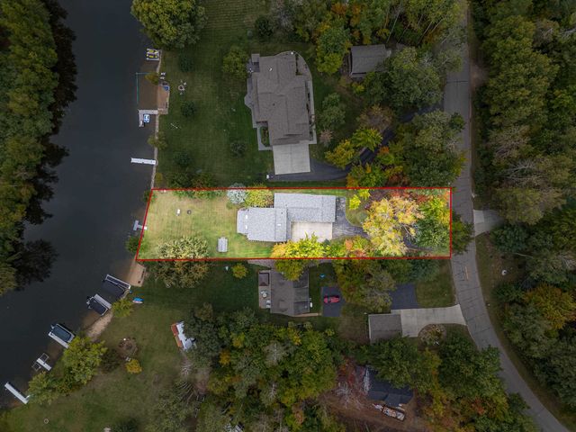 4636 W Salisbury Drive, Gladwin, MI 48624