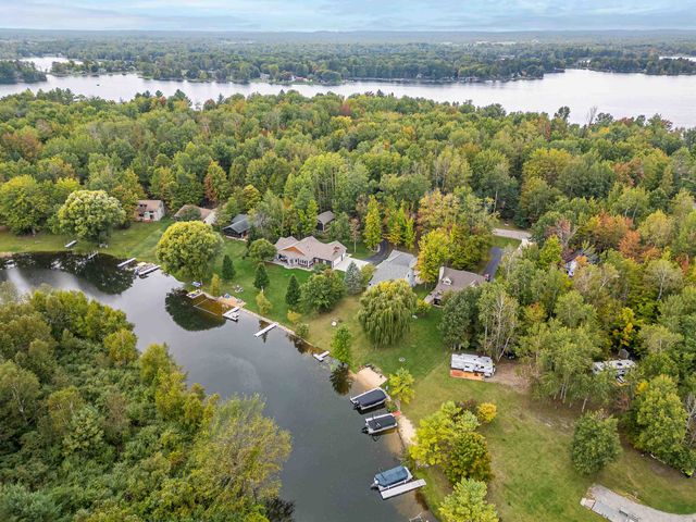 4636 W Salisbury Drive, Gladwin, MI 48624