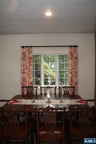 1014 Arcadian Way, Fort Lee, NJ 07024