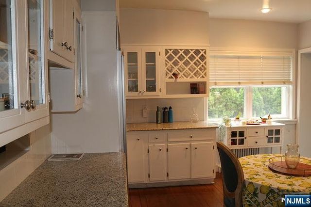 1014 Arcadian Way, Fort Lee, NJ 07024