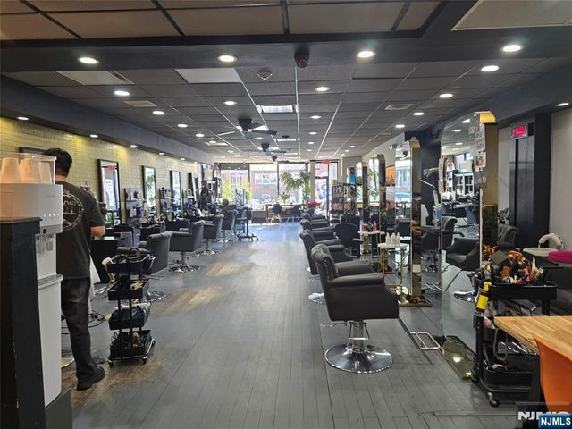 425 Broad, Palisades Park, NJ 07650