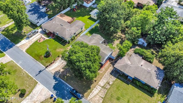 2351 CALADIUM Road, Jacksonville, FL 32211