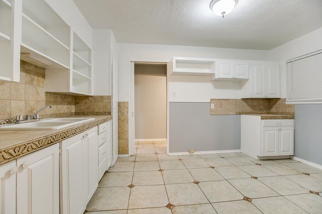 209 Robin Hood Trail, San Angelo, TX 76901
