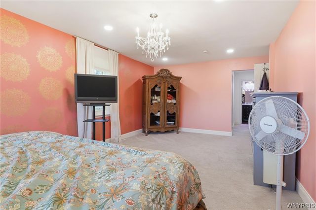 9250 Greiner Road, Clarence, NY 14031