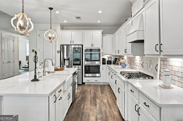 236 Chatuge Drive, Hoschton, GA 30548