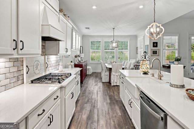 236 Chatuge Drive, Hoschton, GA 30548