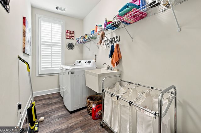 236 Chatuge Drive, Hoschton, GA 30548