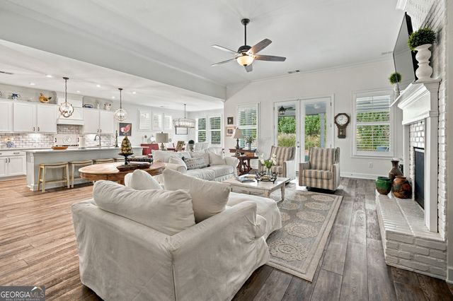 236 Chatuge Drive, Hoschton, GA 30548