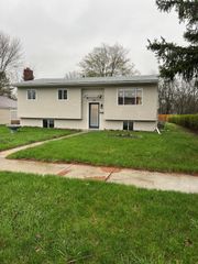 25 David Street, Delaware, OH 43015
