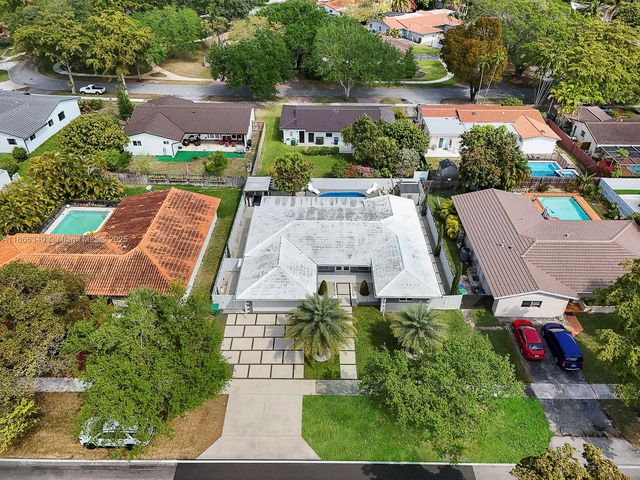 6951 S Miami Lakeway S 6951, Miami Lakes, FL 33014