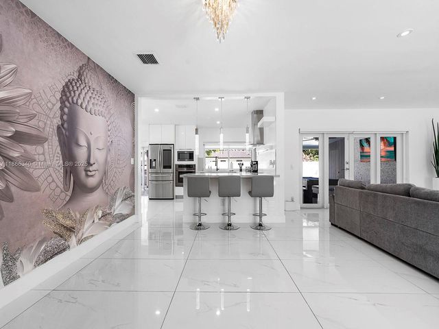 6951 S Miami Lakeway S 6951, Miami Lakes, FL 33014