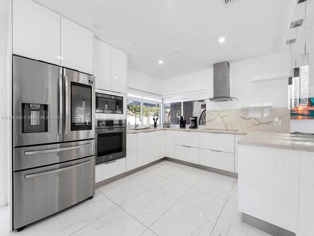 6951 S Miami Lakeway S 6951, Miami Lakes, FL 33014