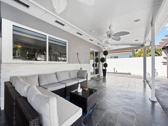 6951 S Miami Lakeway S 6951, Miami Lakes, FL 33014