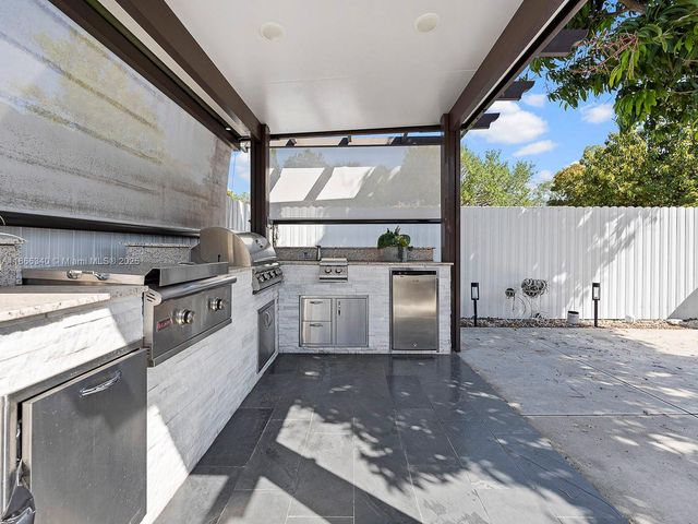 6951 S Miami Lakeway S 6951, Miami Lakes, FL 33014