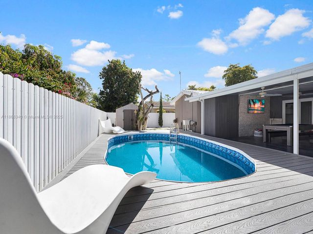 6951 S Miami Lakeway S 6951, Miami Lakes, FL 33014