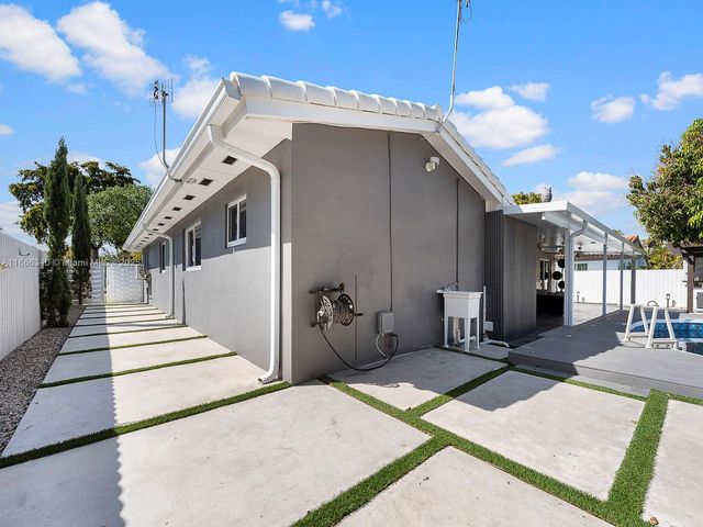 6951 S Miami Lakeway S 6951, Miami Lakes, FL 33014