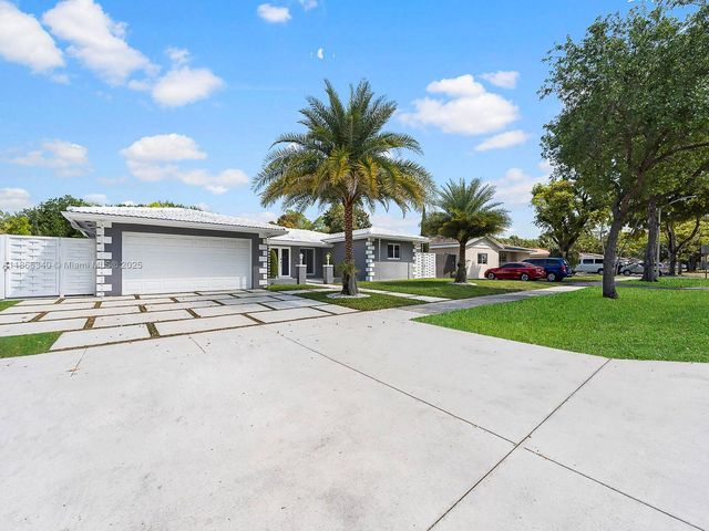 6951 S Miami Lakeway S 6951, Miami Lakes, FL 33014