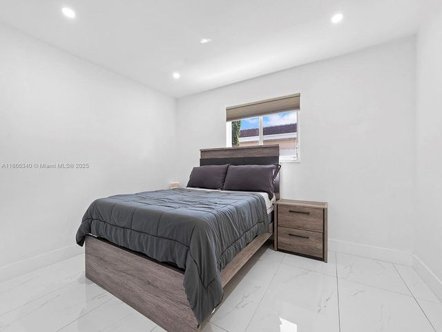 6951 S Miami Lakeway S 6951, Miami Lakes, FL 33014