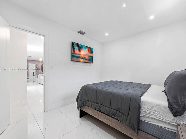 6951 S Miami Lakeway S 6951, Miami Lakes, FL 33014