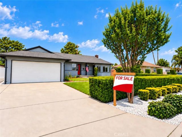 1030 S Pricedale, West Covina, CA 91790