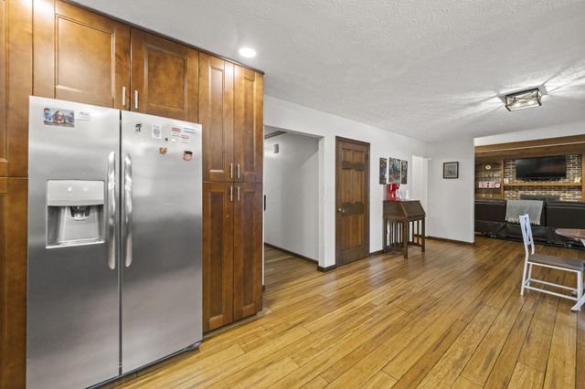 1099 Melinda Drive, Westerville, OH 43081