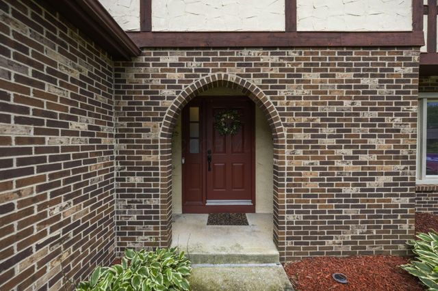1099 Melinda Drive, Westerville, OH 43081