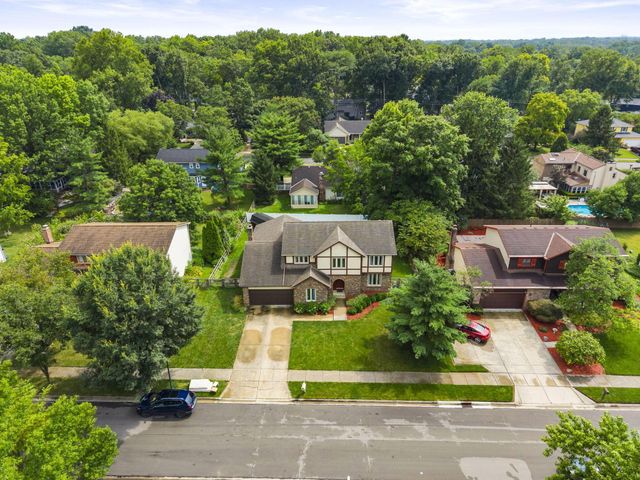 1099 Melinda Drive, Westerville, OH 43081