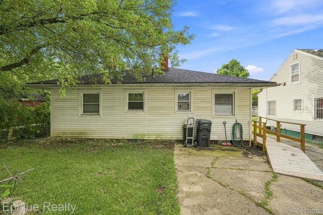 912 W Genesee Street, Flint, MI 48504