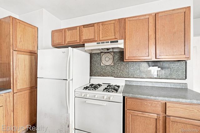 912 W Genesee Street, Flint, MI 48504