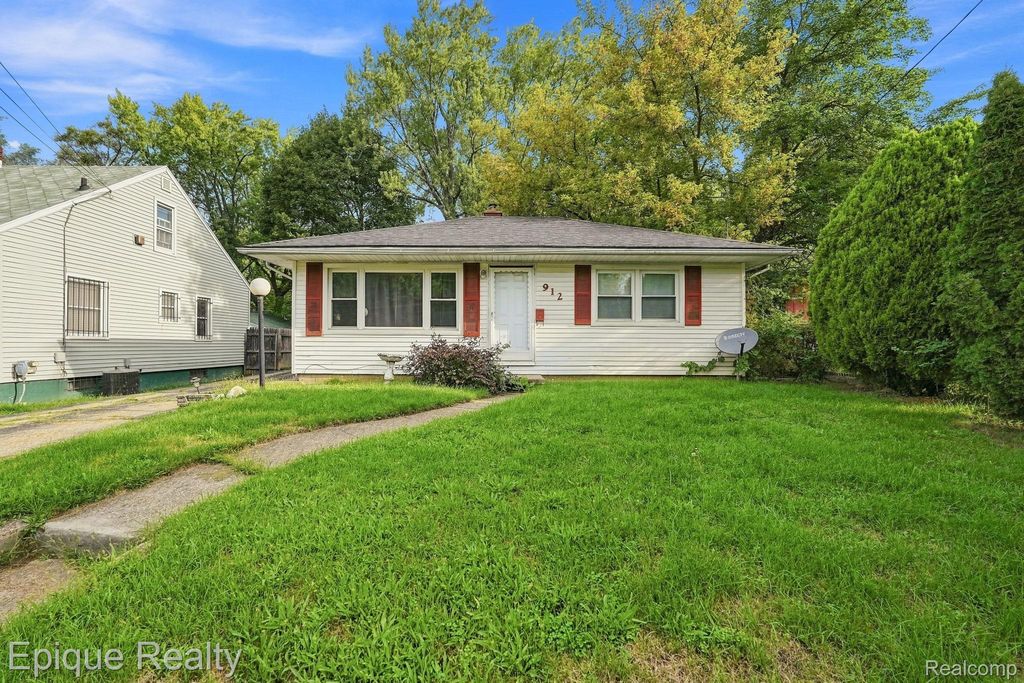 912 W Genesee Street, Flint, MI 48504