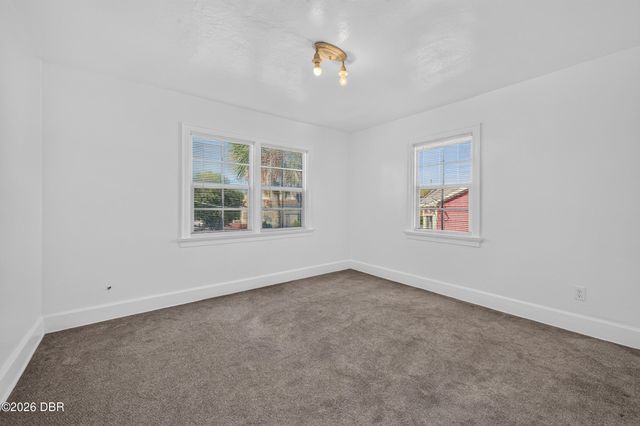 335 Hillside Avenue, Daytona Beach, FL 32118