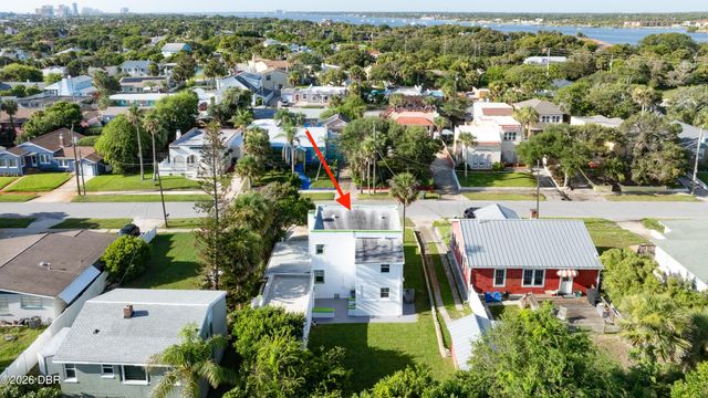 335 Hillside Avenue, Daytona Beach, FL 32118