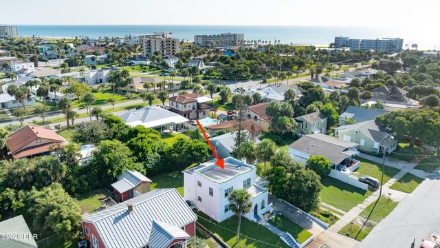 335 Hillside Avenue, Daytona Beach, FL 32118