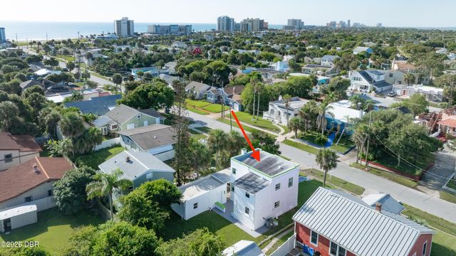 335 Hillside Avenue, Daytona Beach, FL 32118