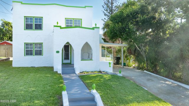 335 Hillside Avenue, Daytona Beach, FL 32118
