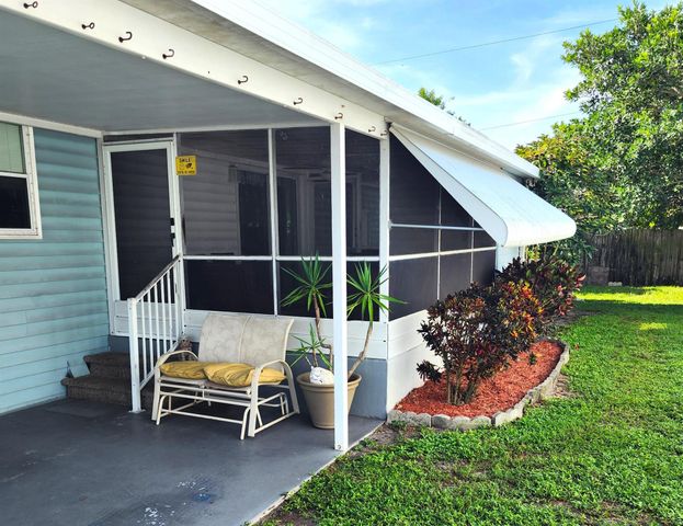 3393 Lake Overlook Place, Atlantis, FL 33462