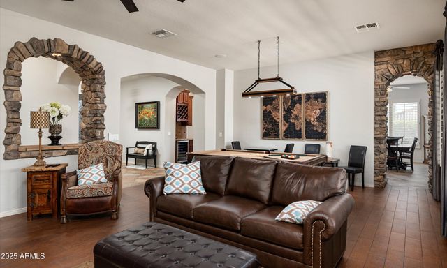 32020 N 20TH Drive, Phoenix, AZ 85085