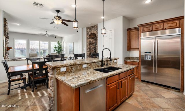 32020 N 20TH Drive, Phoenix, AZ 85085