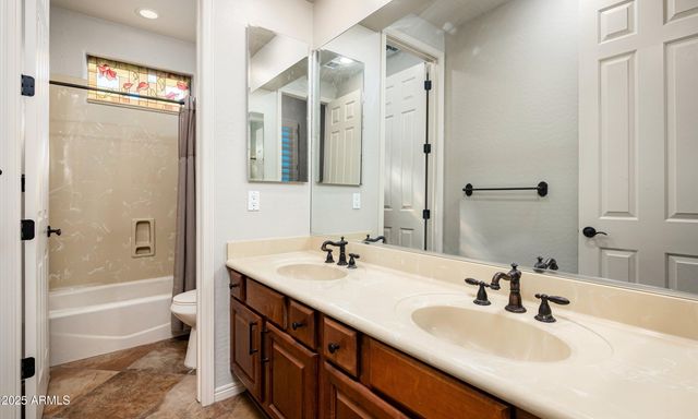 32020 N 20TH Drive, Phoenix, AZ 85085