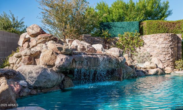 32020 N 20TH Drive, Phoenix, AZ 85085