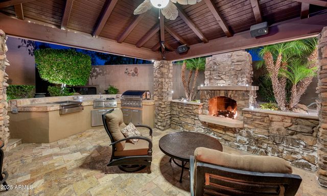 32020 N 20TH Drive, Phoenix, AZ 85085