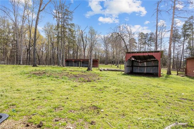 6955 Garrett Store Road, Liberty, NC 27298