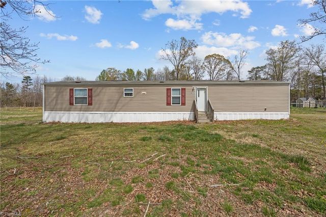 6955 Garrett Store Road, Liberty, NC 27298