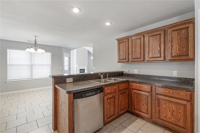 1110 E Courage, Siloam Springs, AR 72761