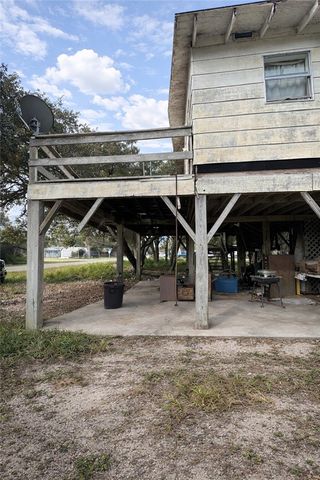 704 N Terry St, Rockport, TX 78382